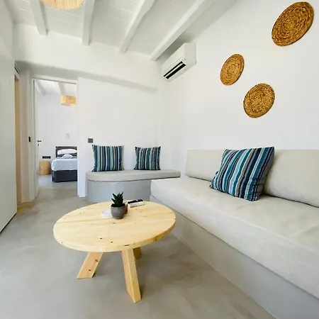 De Lenta * Parikia (Paros)