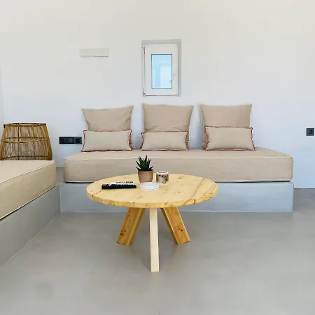 Villa De Lenta